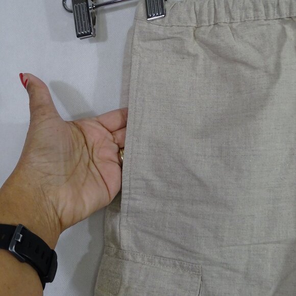 G.H. Bass Linen Blend Cargo Shorts Women Size S Tan Pull-on Elastic Waist FLAW - Picture 2 of 11